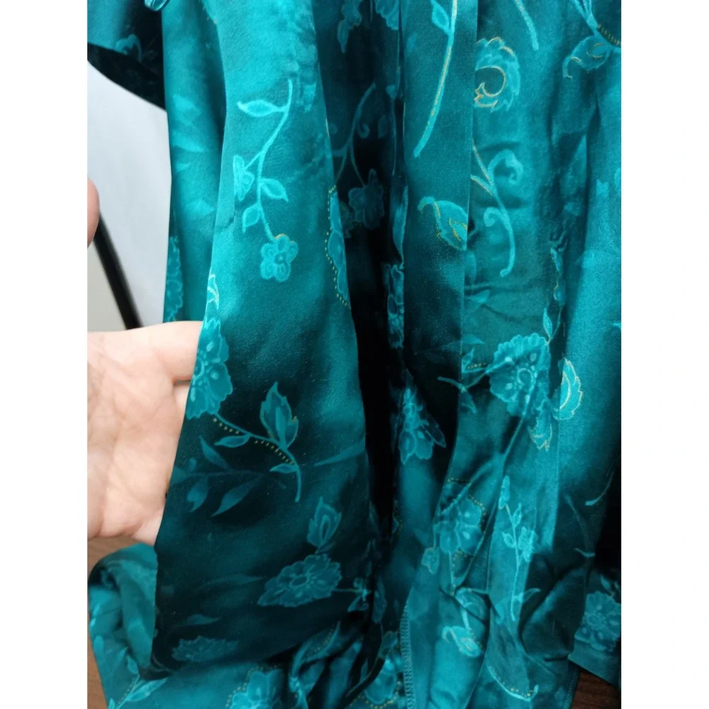 Vintage green satin whimsigoth fairycore 2‎ piece robe size Medium